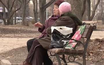 Пенсіонери. Фото: скрін youtube