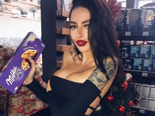 Алена Омович