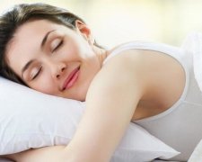 50 грамів горіхів переможуть нічний голод