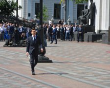 Зеленський відреагував на протест проти себе у Рівному: "Закликаю МВС"