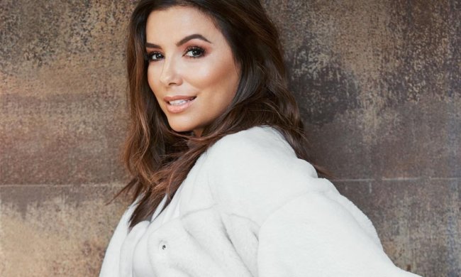 Ева Лонгория оконфузилась на красной дорожке: трусики звезды "Отчаянных домохозяек" видели все