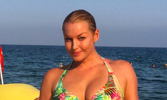 Анастасия Волочкова, instagram.com/volochkova_art/