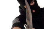 Налетчики отобрали огромную сумму у столичного водителя