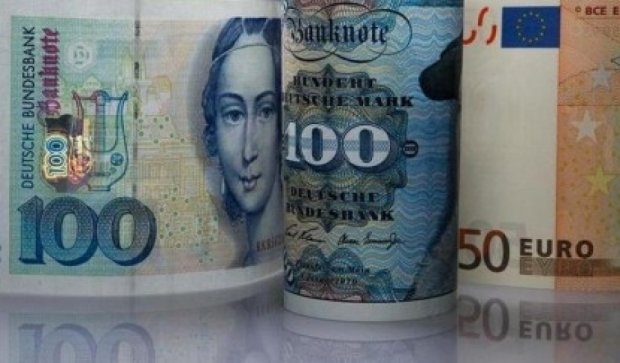 В Германии 13 млрд марок до сих пор не обменяли на евро