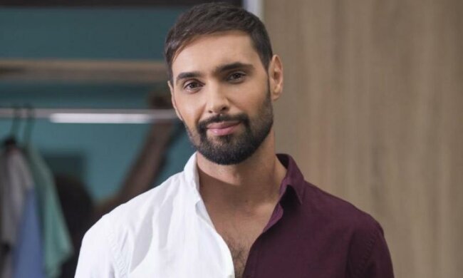 Прилег отдохнуть: Козловского обнаружили на асфальте в Мюнхене