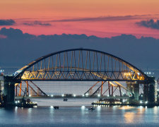 Кримський міст піде під воду: неминучу катастрофу показали очима свідка