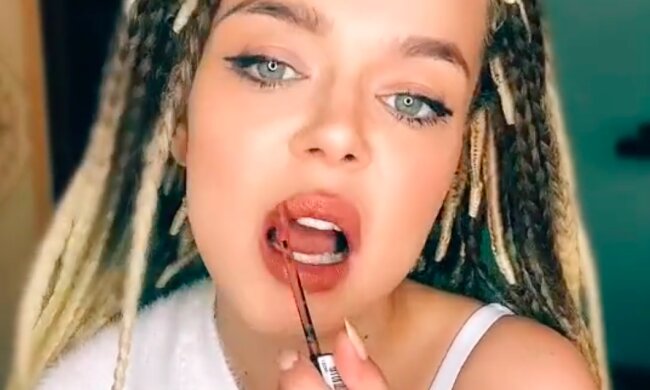Аліна Гросу, tiktok.com/@grosu_official/
