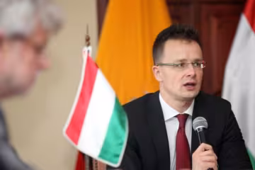 Украина без НАТО: Венгрия устраивает непонятно что