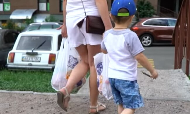 Як захистити дітей від падіння з вікон, скріншот: YouTube
