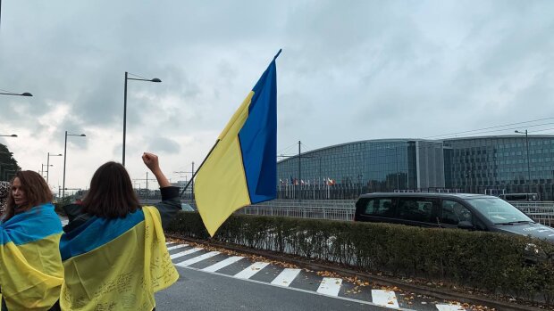 Українці в Бельгії вимагали збільшити військову допомогу Україні