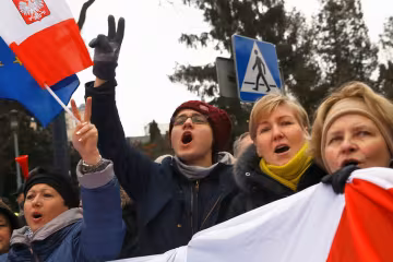 Польша