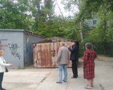 Висів в гаражі: в Запоріжжі чоловік звів рахунки з життям страшним способом