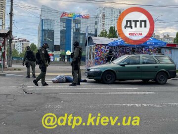 Ограбление банкомата в Киеве, фото: dtp.kiev.ua