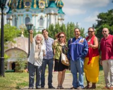 Иностранцы полюбили Украину: откуда едут больше всего