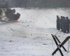 Полторы сотни военных и бой пушек: что происходит под Киевом