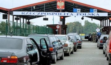 Конфіскованих українських раків віддали до польського зоопарку