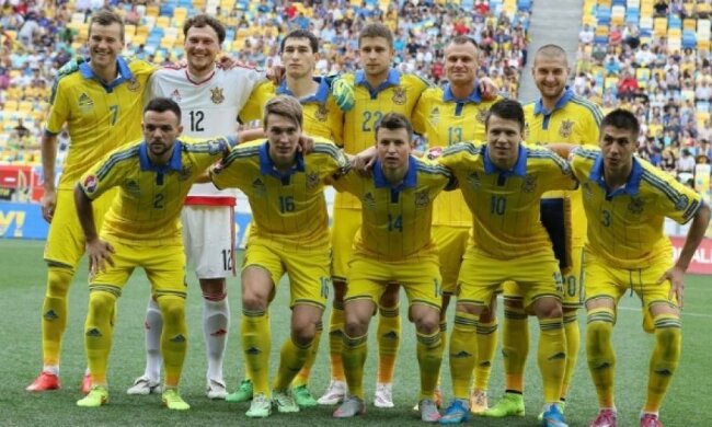Футбольная сборная Украины сохранила место в мировом рейтинге