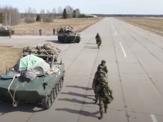 Российские оккупанты. Фото: скрин youtube