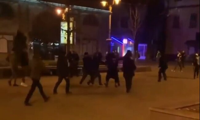 Бійка у Франківську, кадр з відео: Instagram chs.if