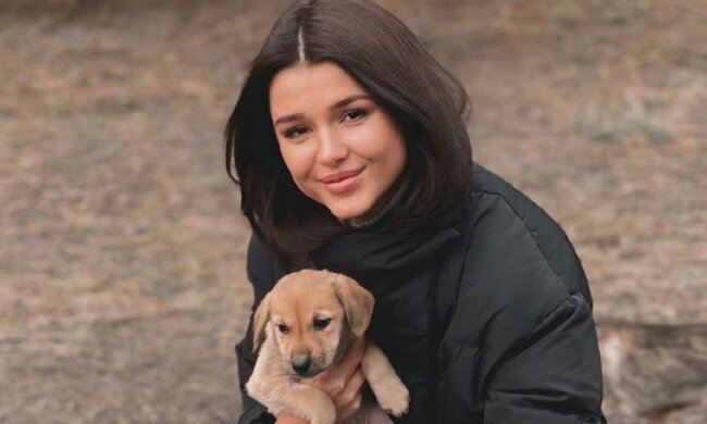 Юля "Зайка" зізналася, звідки черпає сили після "Холостяка" на війні: "Чому не поїхали?"