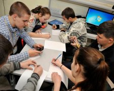 Сезонний підробіток: студентам порадили найприбутковіші вакансії