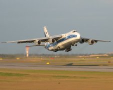 Пилоты украинского Ан-124 продемонстрировали фантастическое мастерство: даже шторм не помеха