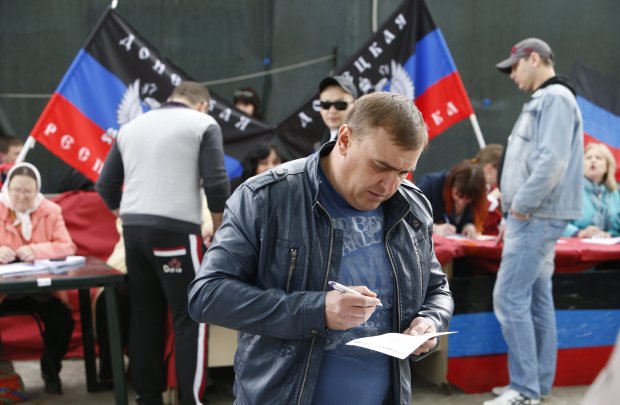 Притиснуть жорсткими санкціями: ЄС покарає зухвалих організаторів "виборів" на Донбасі