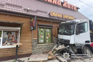 Полиция на месте смертельного ДТП в Правдовке