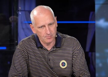 Олег Старіков