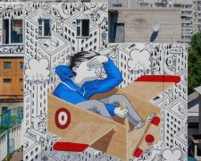 На детской колонии в Кременчуге зачем-то нарисовали бледного мальчика в деревянном ящике