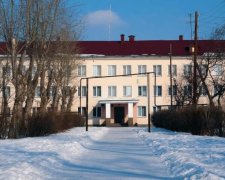 Погрожували, що втоплять в озері: вихованців інтернату примушували робити приємно збоченцям