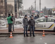 В Тернополе авто катком проехалось по мужчине: видео
