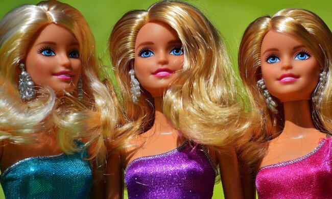 Куклы "Барби", скриншот: YouTube