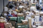 У Києві виявили "веселу" коробку на 2,5 мільйона гривень: з любов’ю з Європи