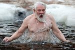 Водохреща об'єднало тисячі українців: приголомшливі кадри з висоти пташиного польоту
