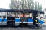 У Дніпрі трамвай і маршрутка спалахнули на ходу, пасажири пережили страшне, - кадри пожежі на колесах