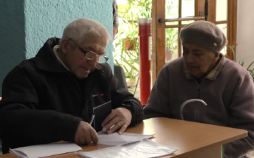 Пенсионеры. Фото: скрин youtube