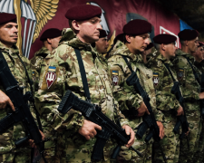 Військові ЗСУ підписують мотиваційні контракти