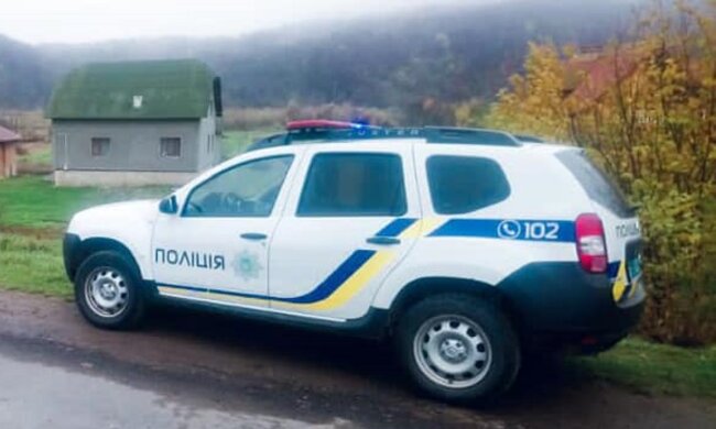 Автомобіль поліції, фото ілюстративне: Facebook поліція Івано-Франківської області