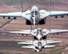 Росія відправила авіацію на кримський кордон