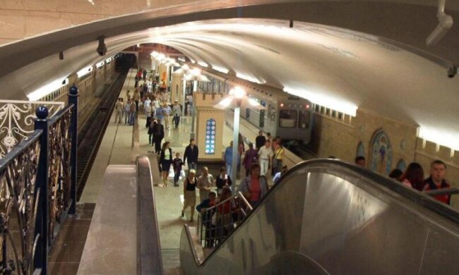 Воздух в метро признали смертельно опасным