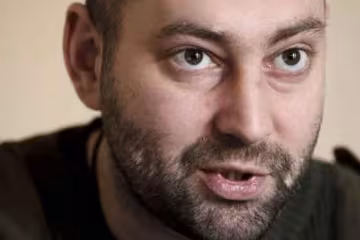 Лідер Правого сектора поскаржився на бідність