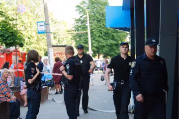 Одесчину прочесывают из-за пропавшей девочки: в дикой истории всплыли трупы, копы огорошили заявлением