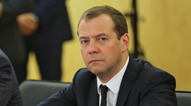 "Пешка" путина Дмитрий Медведев обиделся на вступление Украины в ЕС: "Сразу после Турции, Турция никогда"