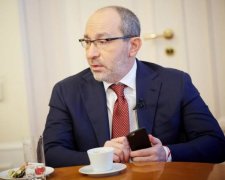 Дикие подчиненные Кернеса избили пенсионера из-за замечания: фото