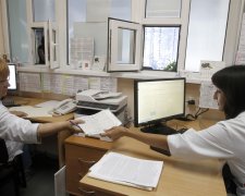 Киевские врачи жестко поиздевались над больным ребенком, украинцы в ярости: "Рот закрой, тв*рь"