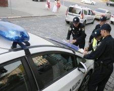 Криваві вибори на Одещині: розлючений натовп влаштував побоїще з копами