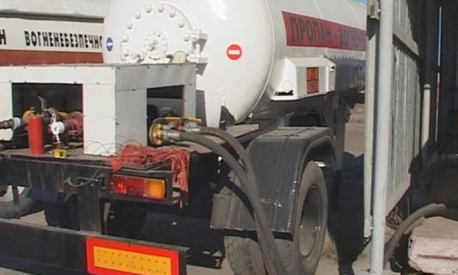 Правоохранители обнаружили незаконную газовую заправку в Полтаве (фото)