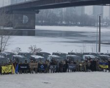 MK Foundation передал украинским воинам 50 автомобилей – машины уже работают на фронте