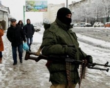 Новий путінський боєць спочив на Донбасі: в мережу злили фото злочинця